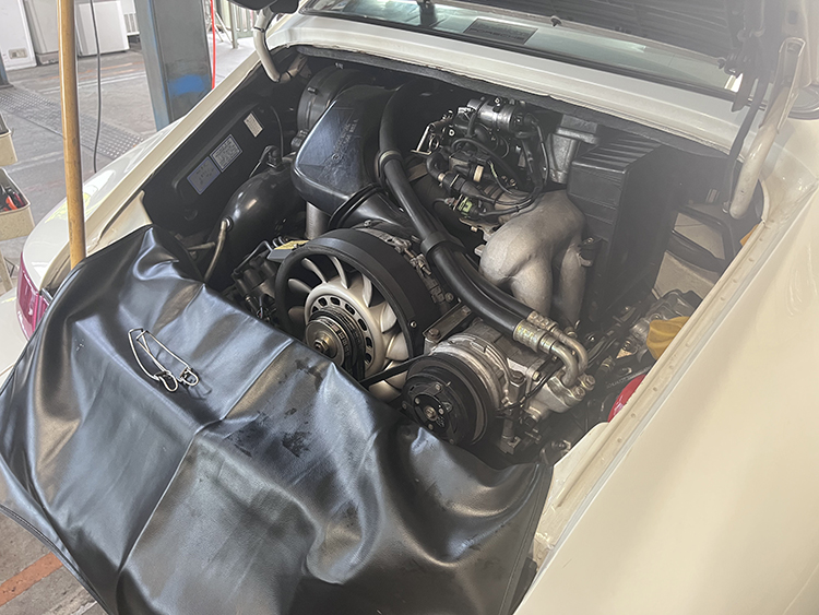 ポルシェ964エンジン