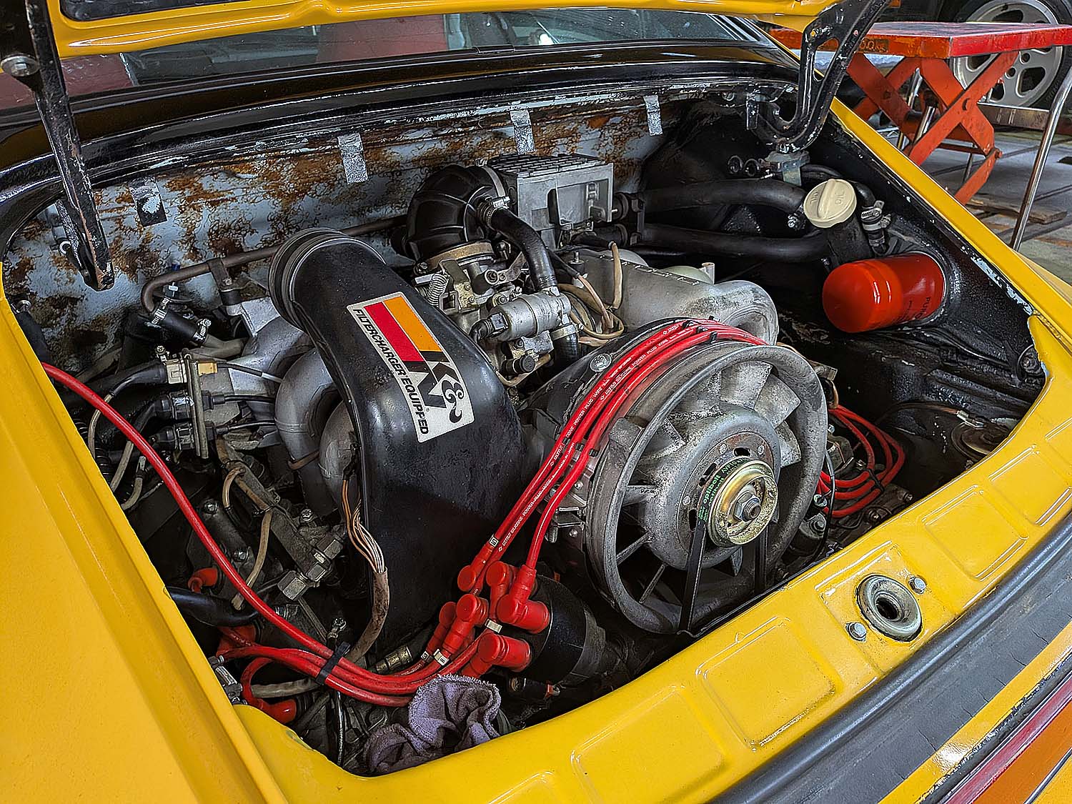 ポルシェ930レストア車両のエンジン