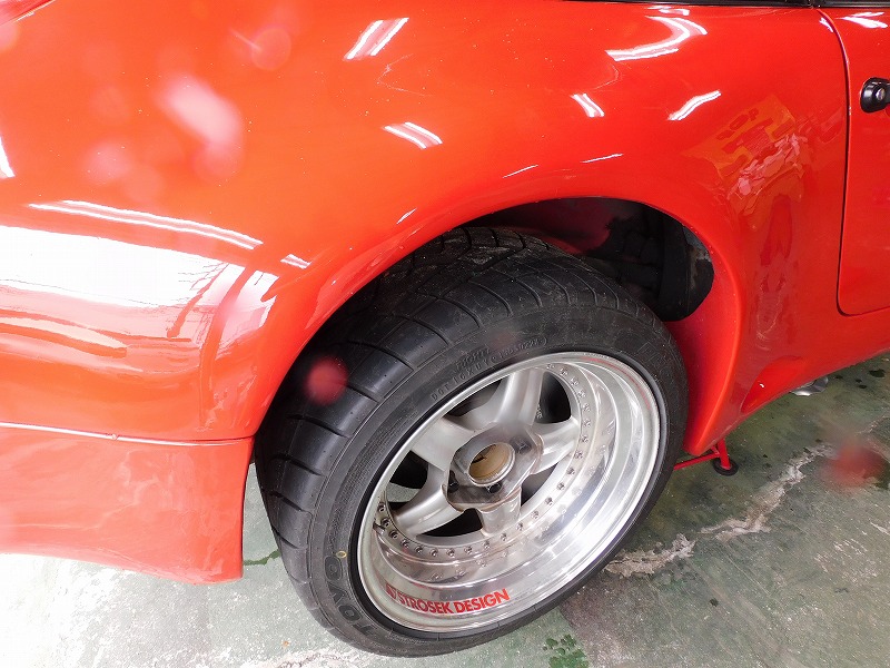ポルシェ964足回りの異音修理作業