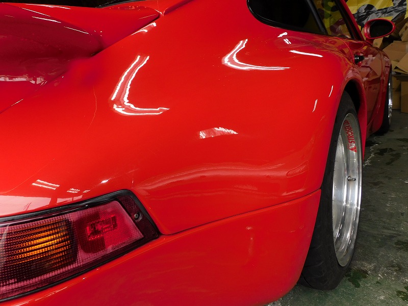 シュトロゼックのリアフェンダーアーチ