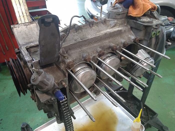 ポルシェ930ヘッドボルト折れエンジン修理