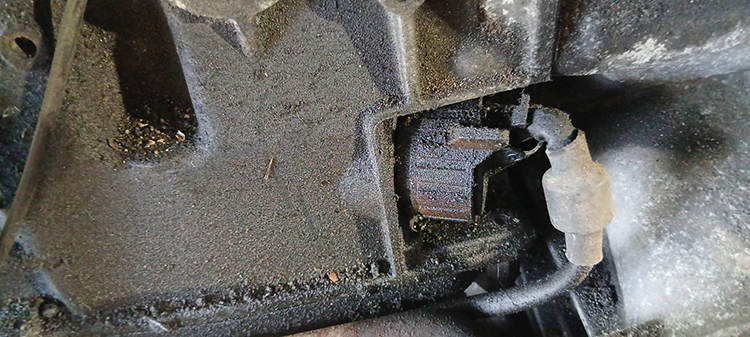 ポルシェ997ミッションの配線コネクター