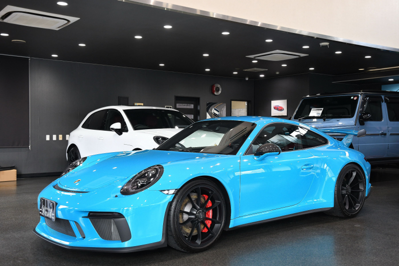 ポルシェ 911(Type991) GT3後期モデル　6速MT　　ナビ付き