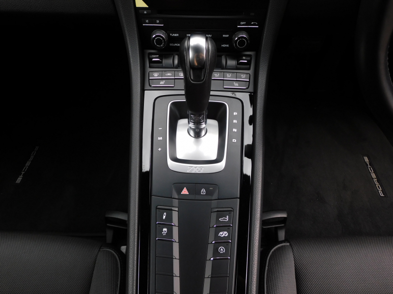 ポルシェ 718 ケイマン T 右H 正規D車 7速PDK ｽﾎﾟｰﾂｸﾛﾉPKG ﾎﾞﾃﾞｨ同色