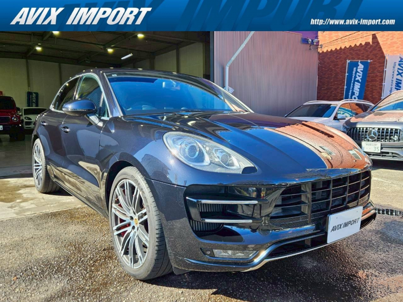 ポルシェ マカン Turbo 正規D車 ｽﾎﾟｰﾂｸﾛﾉPKG ｶｰﾎﾞﾝｲﾝﾃﾘｱPKG 黒革 ｼｰﾄﾋｰﾀｰ 純正ﾅﾋﾞ地ﾃﾞｼﾞ BOSEｻｳﾝﾄﾞ Bｶﾒﾗ&PAS ﾊﾞｲｷｾﾉﾝHL 3ｿﾞｰﾝAC 電動Rｹﾞｰﾄ PASMｴｱｻｽ ｴﾝﾄﾘｰD ｽﾎﾟｴｸﾞ 純正21ｲﾝﾁAW 禁煙