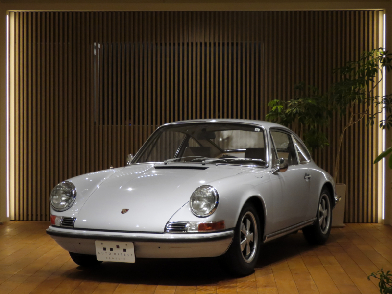 ポルシェ 911(Type911) T/ ライトブルー/ 正規D車ミツワ物/ 左ハンドル/ 5MT/ 内外装リフレッシュ済み/ 整備記録簿複数枚有り