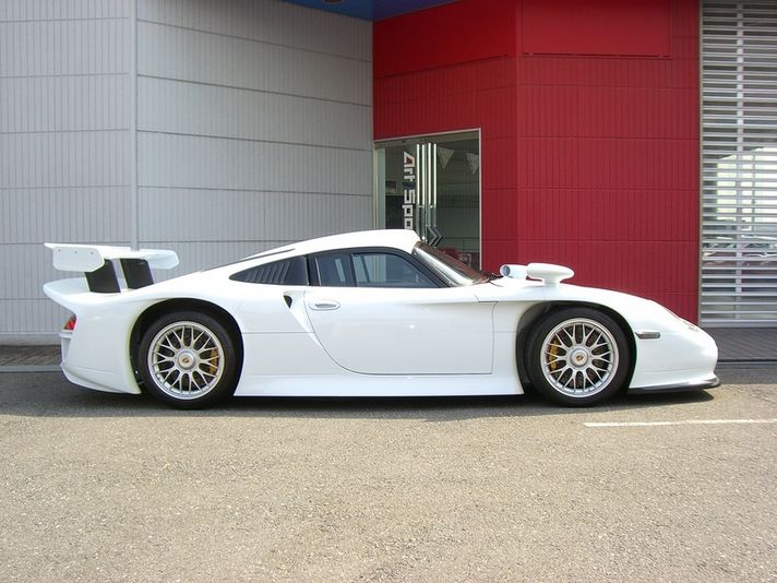 ポルシェ 911 Type996 Gt 1 Street Version アートスポーツ ポルシェ中古車検索 チャンネル9 Jp