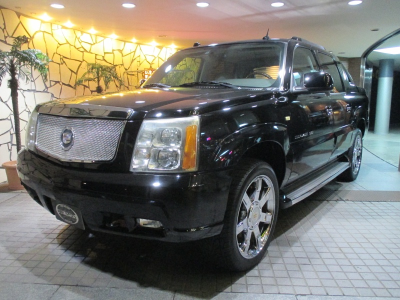 キャデラック エスカレード Ext Magnaスーパーチャージャー４wd 新車並行 Garage Crew Cab ポルシェ中古車検索 チャンネル9 Jp