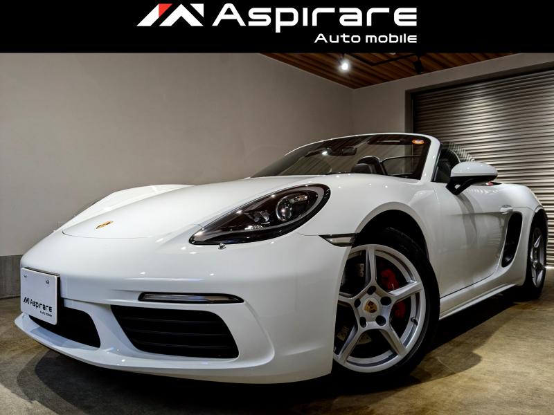 ポルシェ 718 ボクスター 2．0　PDK　レザーインテリアPKG　シートヒーター　PCMナビ　リアカメラ　フルセグTV　赤幌　電動格納ドアミラー　キセノンヘッドライト　エントリードライブシステム