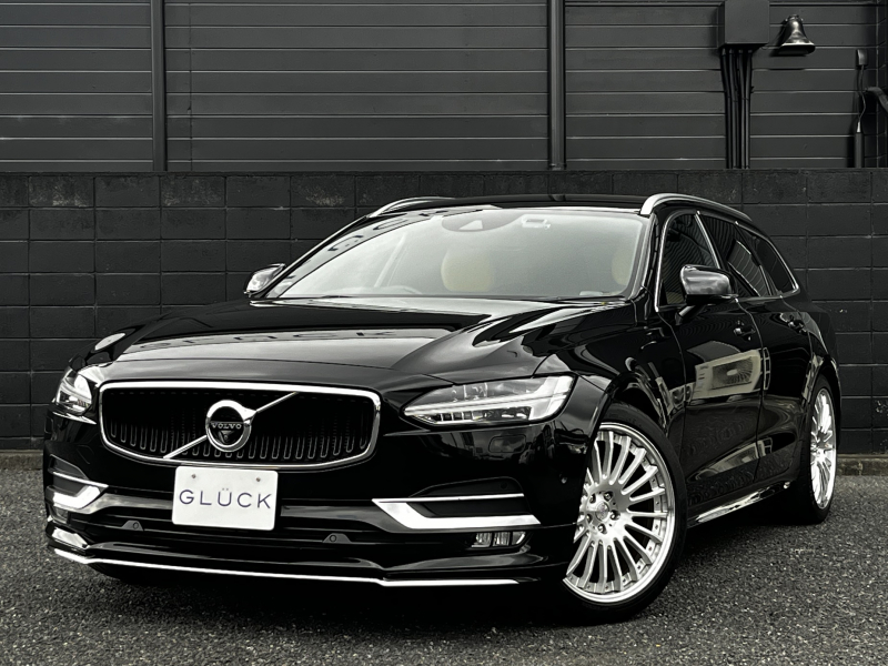 V90