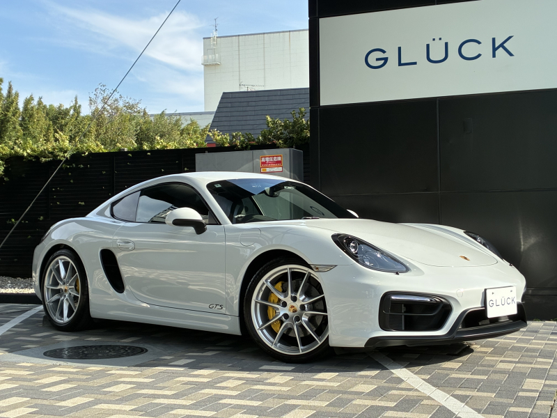 ポルシェ ケイマン(Type981) GTS スポーツクロノPKG PCCB エントリードライブ 電格ミラー BOSE パワステ+ スポーツシート+ ブラッシュアルミニウムインテリア カラーシートベルト レザーインテリアPKG ライトデザインPKG　スポエグ レッドメーター