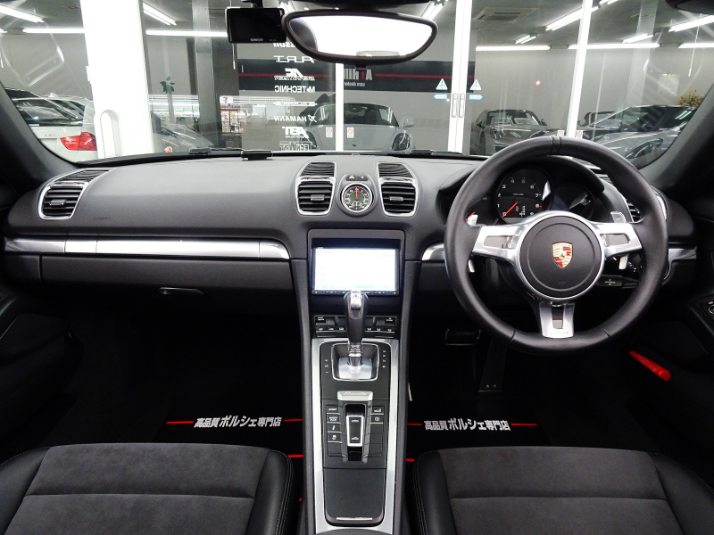 ポルシェ ボクスター 右ハンドル スポーツクロノ スポーツプラス パドルシフト スポーツステアリング 19インチブラックカラードホイール カラークレスト Pasm Psm Hidライト 電動格納ミラー ウインドリフレクター コライブレコーダー 中古車情報 ポルシェ中古車検索