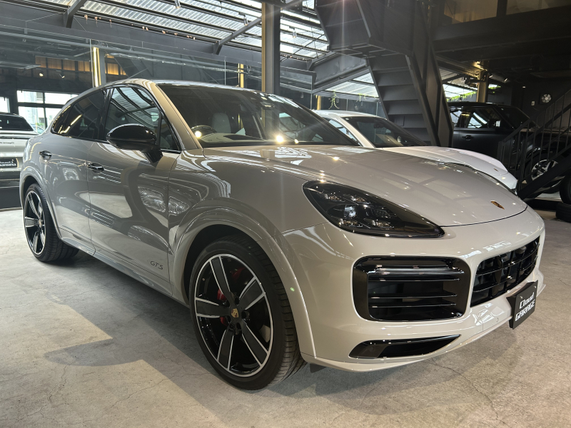 ポルシェ カイエンクーペ GTS Burmester3D 22インチカイエンスポーツクラシック LEDマトリックス