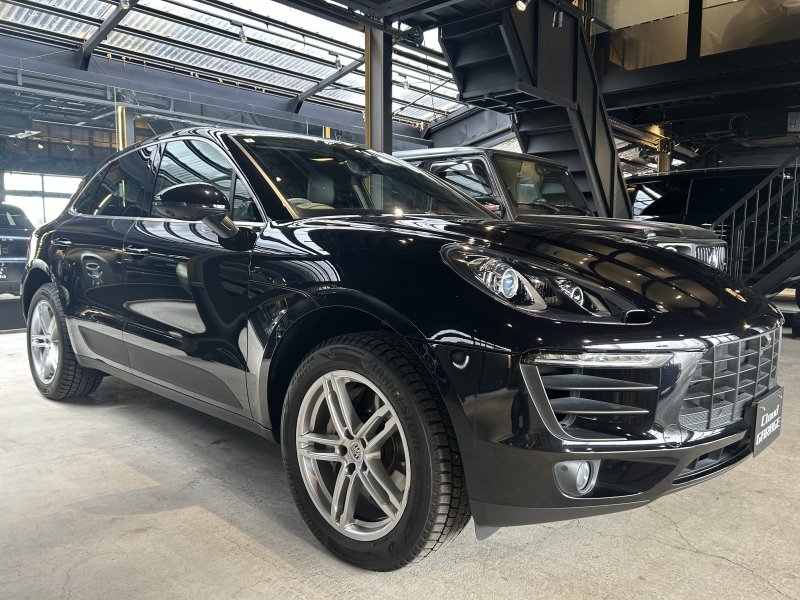 ポルシェ マカン S　パノラマルーフ マカンターボ19AW ブラックフルレザー