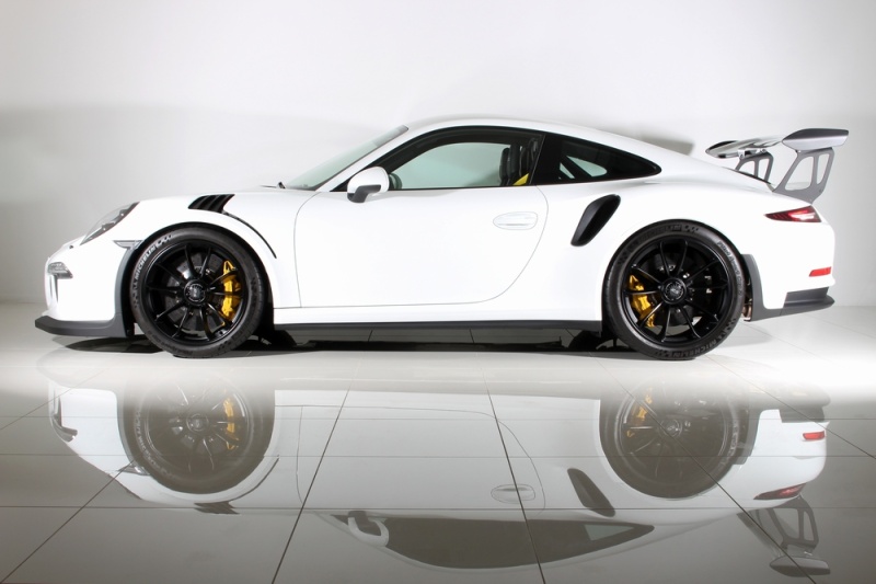 ポルシェ 911 Type991 Gt3 Rs 走行 780km 純正オプション 332万8000円 正規ディーラー車 メーカー新車保証付 Eguchi Motor Inc ポルシェ中古車検索 チャンネル9 Jp