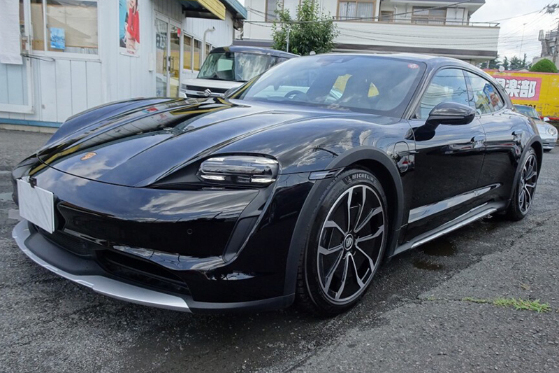 ポルシェタイカン4 クロスツーリスモの中古車画像
